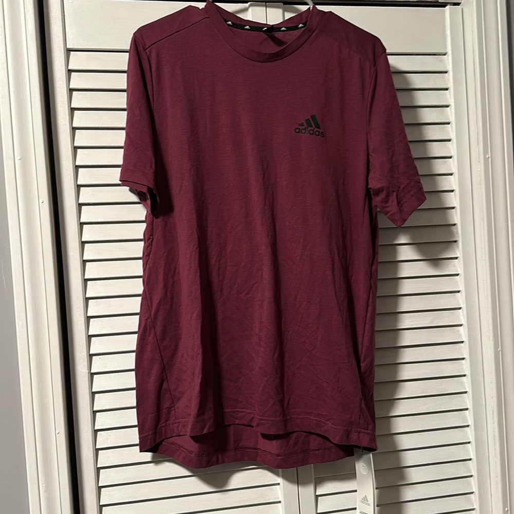 Adidas T-Shirt